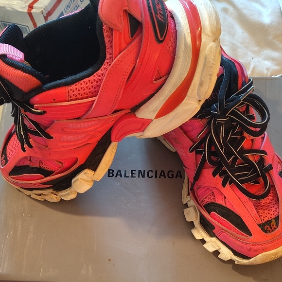 Balenciaga Fuchsia and Black Sneakers - Picture 1 of 6